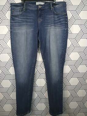 Torrid Womens Plus Jeans size 18